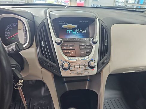 Used 2015 Chevrolet Equinox LT w/ Chrome Appearance Package AWD/4WD image 26