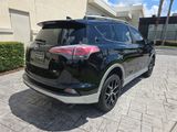 Used 2018 Toyota RAV4 SE image 3