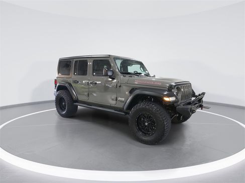 Used 2020 Jeep Wrangler Unlimited Sport S image 2