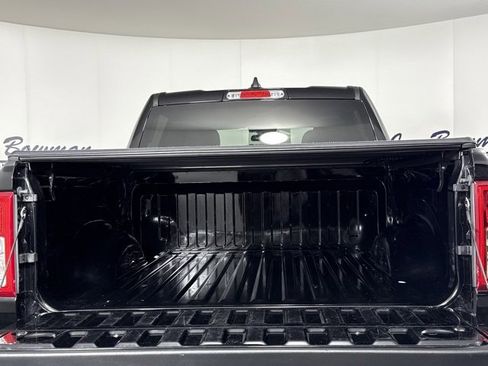 Used 2023 RAM 1500 Big Horn image 9