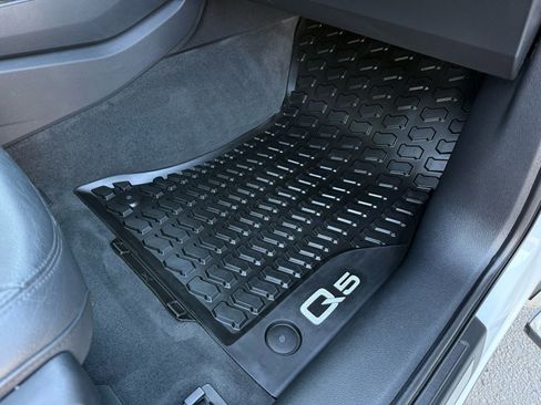 Used 2018 Audi Q5 2.0T Premium Plus w/ Premium Plus Package image 24