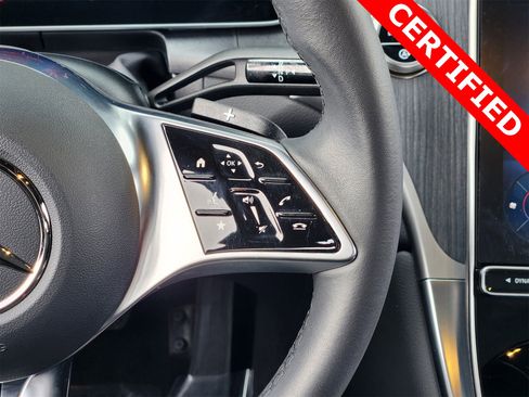 Certified 2025 Mercedes-Benz GLC 300 image 29