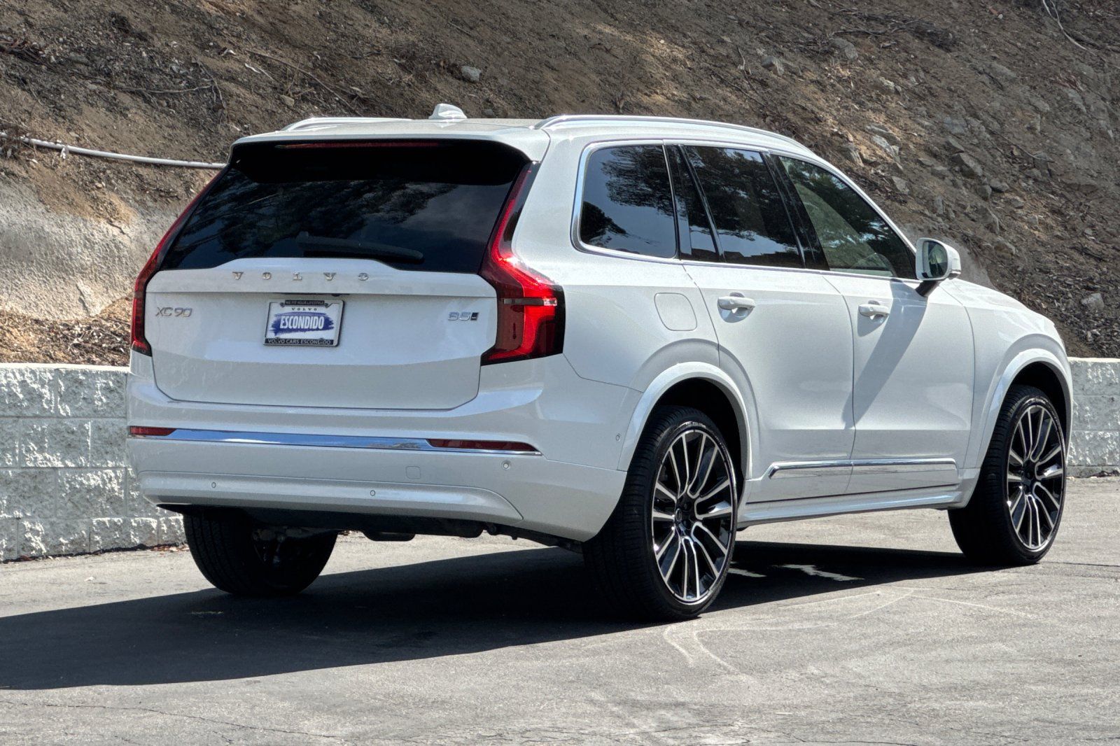 New 2026 Volvo XC90 B5 Ultra AWD/4WD image 4