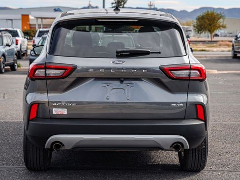 Used 2024 Ford Escape Active AWD/4WD image 5