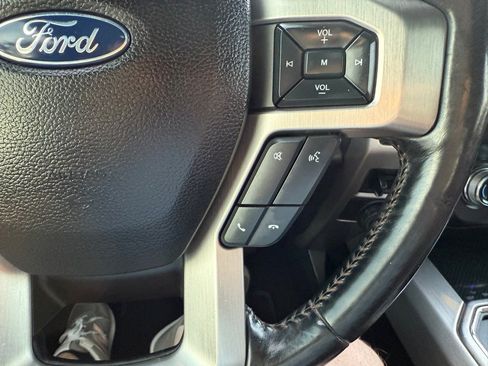 Used 2020 Ford F350 Platinum w/ FX4 Off-Road Package image 29