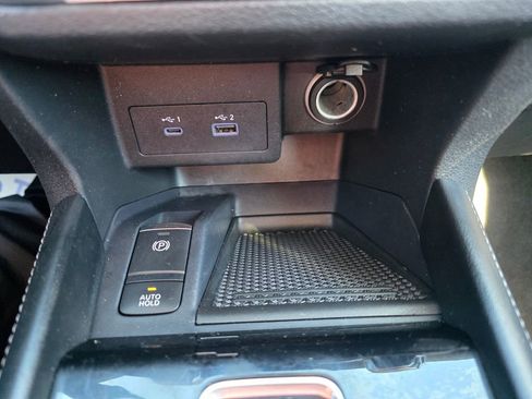 Used 2023 Nissan Kicks SV image 43