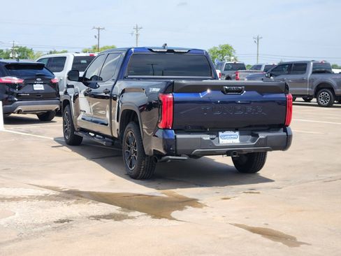 Used 2023 Toyota Tundra SR5 w/ SR5 Convenience Package RWD image 5