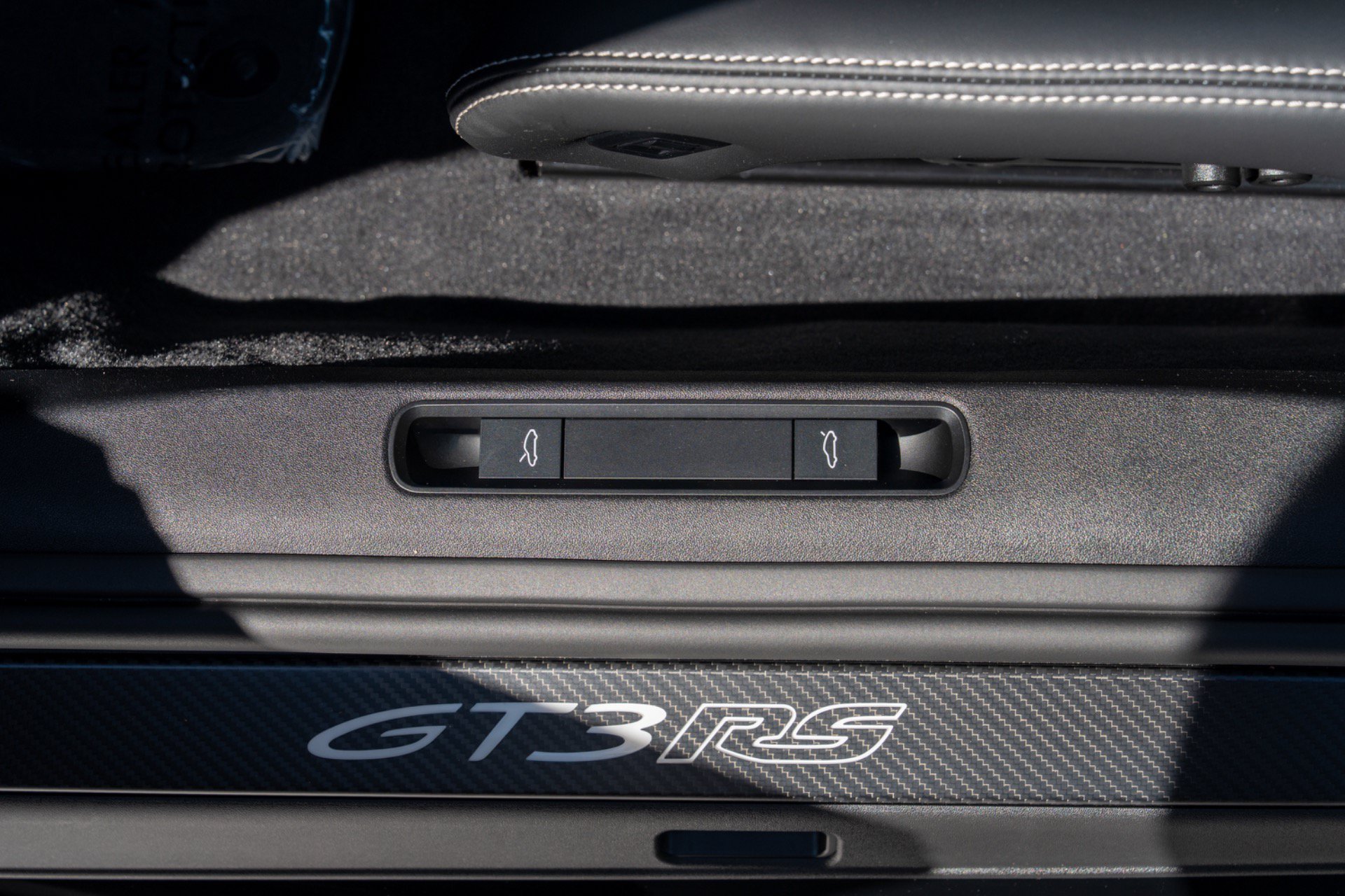 Used 2025 Porsche 911 GT3 RS RWD image 45