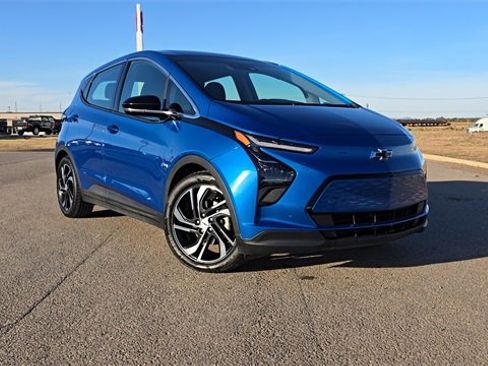 Used 2023 Chevrolet Bolt LT image 1