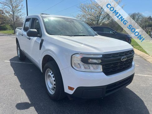Used 2022 Ford Maverick XL image 1
