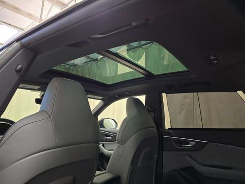 New 2026 Audi SQ8 Premium Plus AWD/4WD image 29