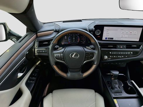 Used 2024 Lexus ES 350 Ultra Luxury w/ Accessory Package (Z2) FWD image 17