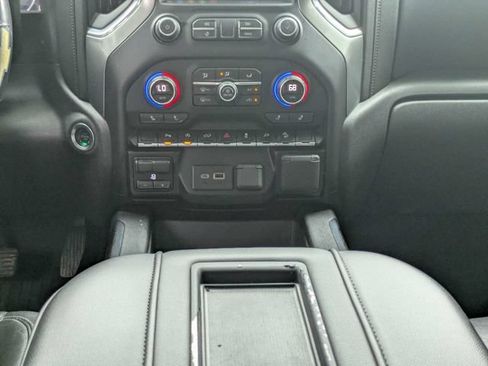 Used 2020 Chevrolet Silverado 1500 LT Trail Boss AWD/4WD image 19