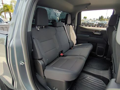 Used 2025 Chevrolet Silverado 1500 LT AWD/4WD image 26