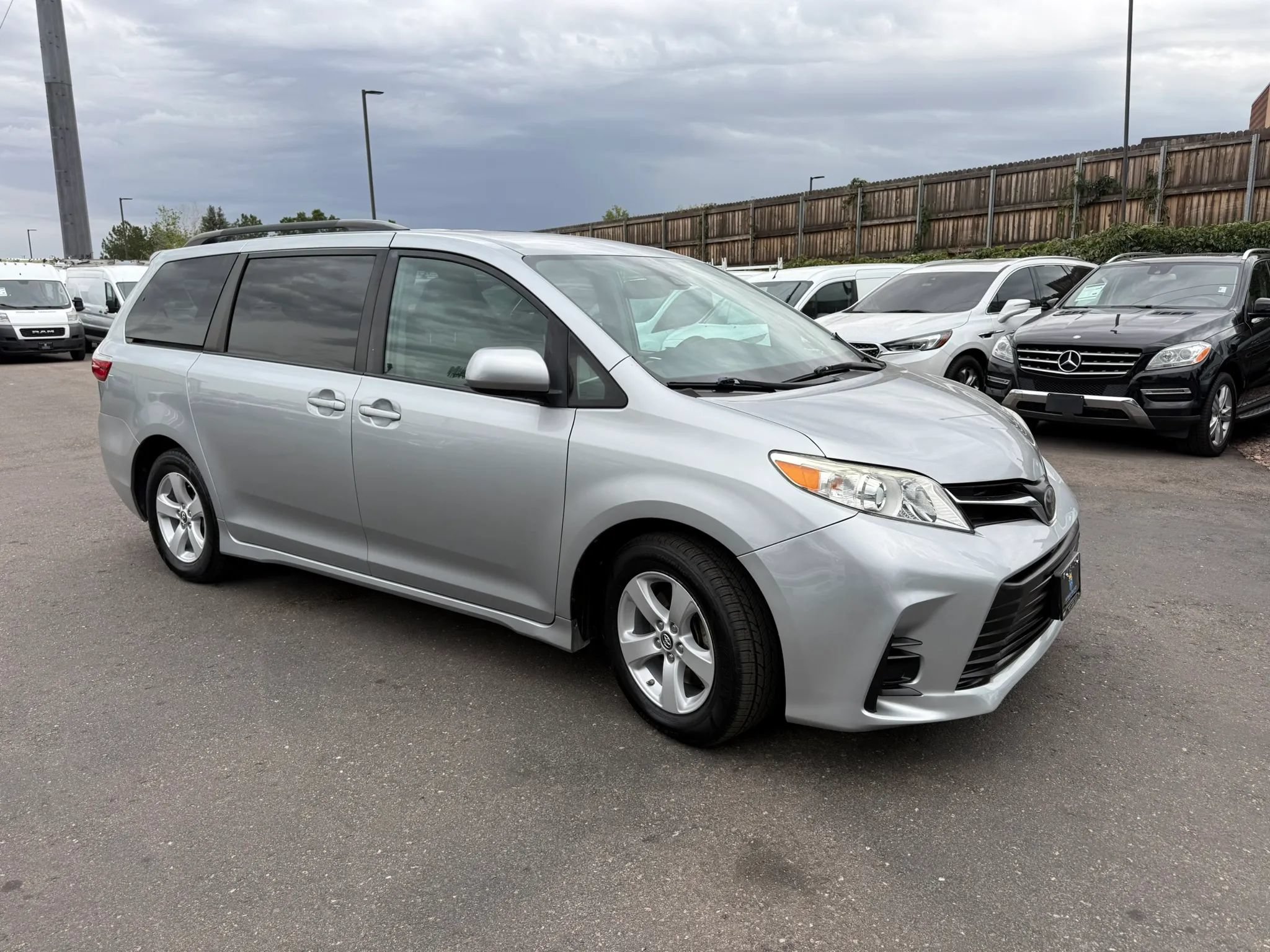 Used 2019 Toyota Sienna LE FWD image 8