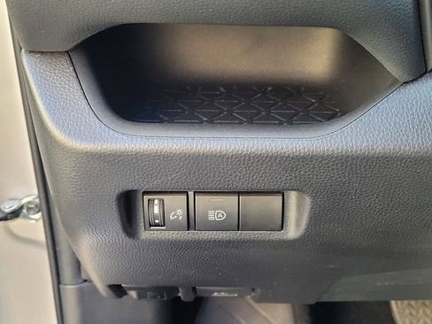 Used 2024 Toyota RAV4 LE image 22