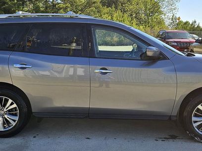 Used 2019 Nissan Pathfinder S