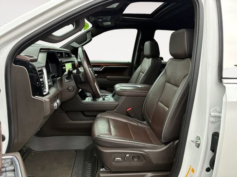 Used 2022 GMC Sierra 1500 Denali w/ Technology Package image 9