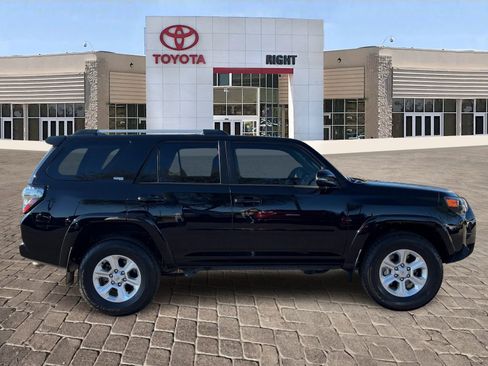 Certified 2024 Toyota 4Runner SR5 Premium image 9