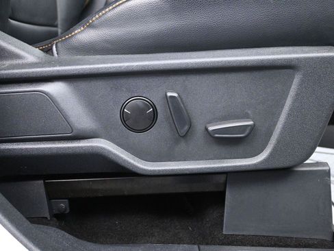 Used 2022 Ford Bronco Badlands image 10