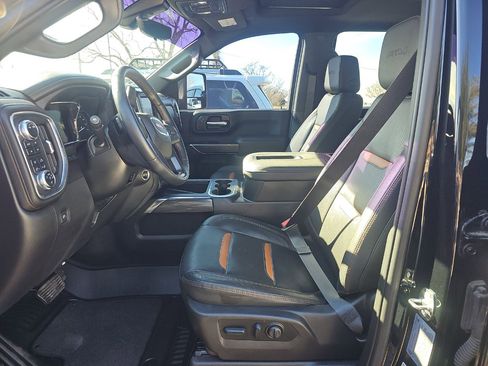 Used 2022 GMC Sierra 2500 AT4 w/ AT4 Premium Plus Package image 10