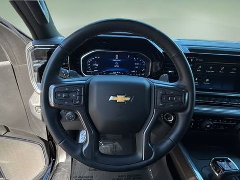 Used 2024 Chevrolet Silverado 1500 High Country w/ High Country Premium Package image 11
