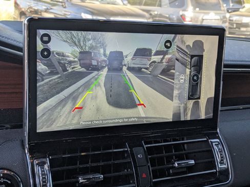 Used 2024 Lincoln Navigator L Reserve image 16