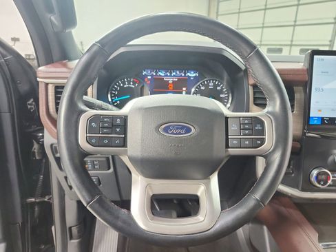 Used 2024 Ford Expedition Max Limited RWD image 24