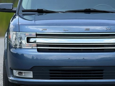 Used 2018 Ford Flex SEL w/ Equipment Group 202A FWD image 11