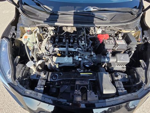 Used 2021 Nissan Versa SV image 30