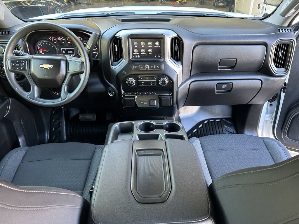 Used 2022 Chevrolet Silverado 1500 W/T w/ WT Safety Package AWD/4WD image 16