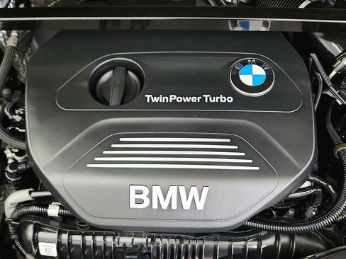 Used 2017 BMW X1 xDrive28i w/ Premium Package AWD/4WD image 39