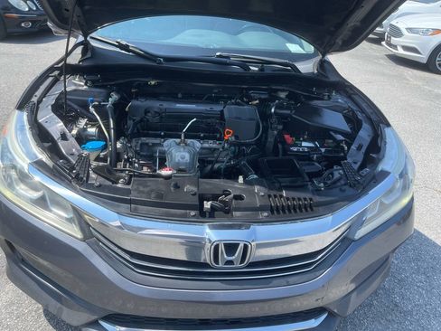 Used 2017 Honda Accord EX-L image 34