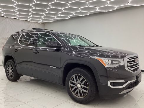 Used 2017 GMC Acadia SLT AWD/4WD image 7