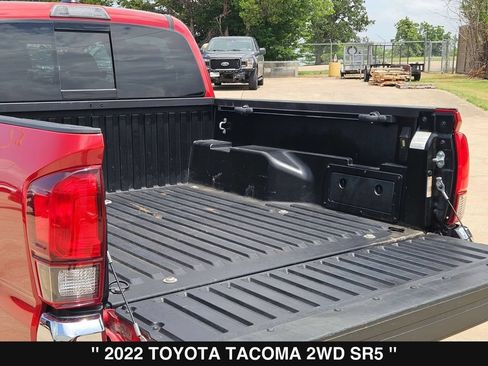Used 2022 Toyota Tacoma SR5 RWD image 32