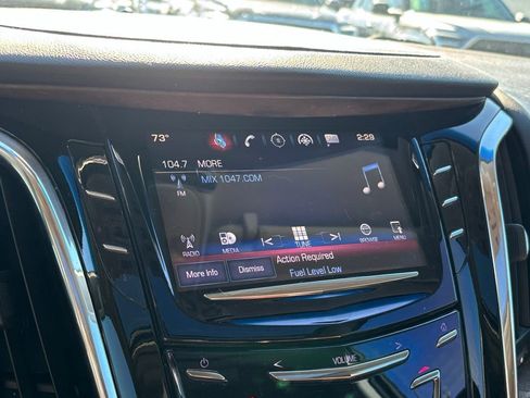 Used 2016 Cadillac Escalade Luxury image 12