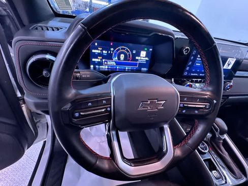 Used 2024 Chevrolet Colorado Z71 w/ Z71 Convenience Package 2 image 15