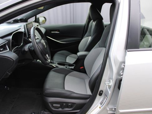 Used 2024 Toyota Corolla XSE image 31