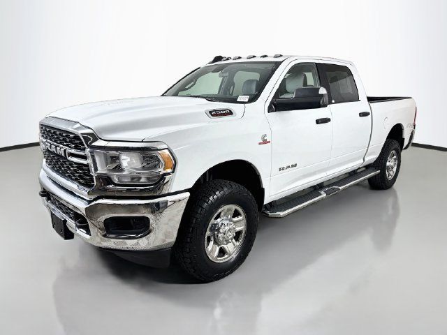 Used 2022 RAM 2500 Big Horn w/ Snow Chief Group AWD/4WD image 3