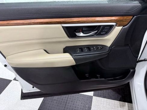 Used 2020 Honda CR-V EX-L image 16