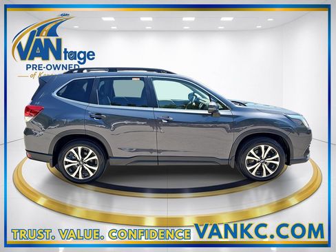 Certified 2023 Subaru Forester Limited AWD/4WD image 5