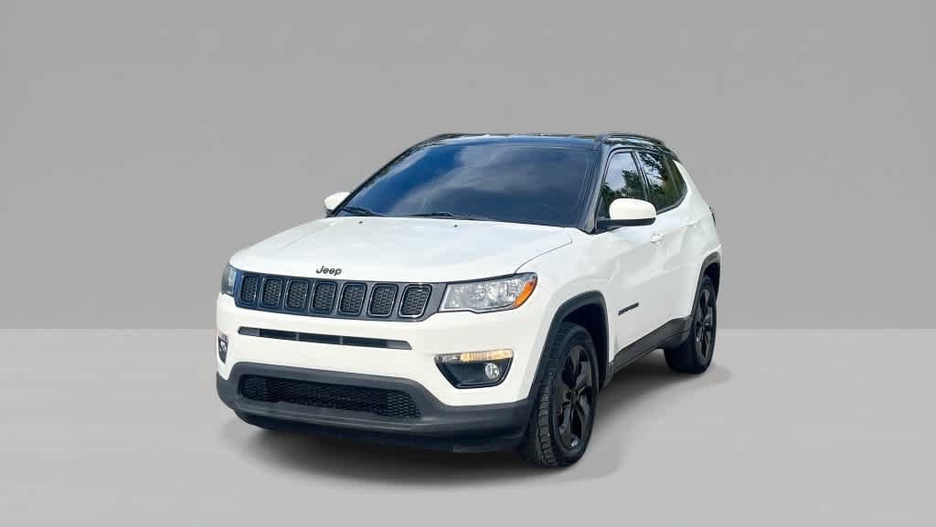 Used 2018 Jeep Compass Latitude w/ Popular Equipment Group FWD image 1