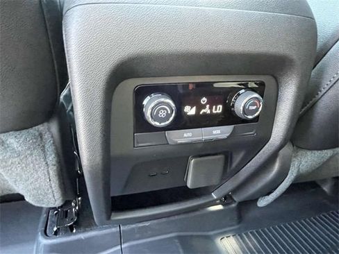 New 2026 Chevrolet Traverse Z71 w/ Driver Confidence Package image 11