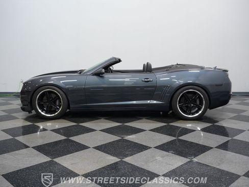 Used 2011 Chevrolet Camaro SS w/ RS Package RWD image 2