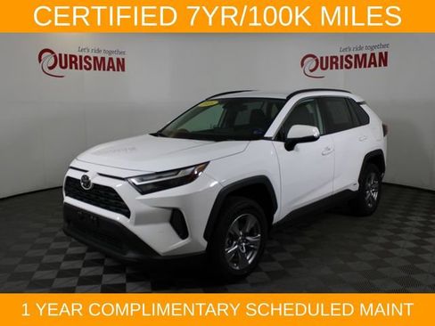 Used 2025 Toyota RAV4 XLE AWD/4WD image 2