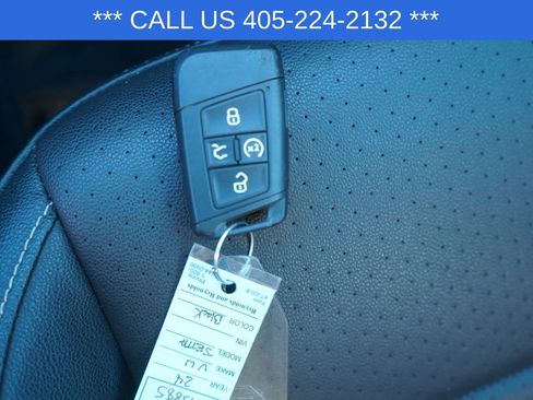 Used 2024 Volkswagen Jetta SE image 40