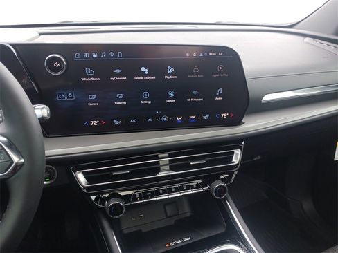 New 2026 Chevrolet Traverse LT w/ Sun and Wheel Package image 12