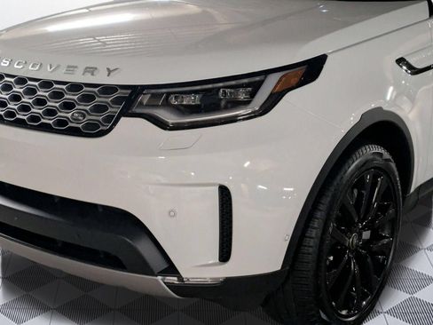 New 2026 Land Rover Discovery S AWD/4WD image 10