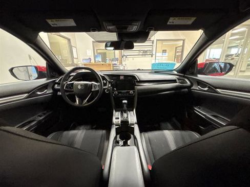 Used 2021 Honda Civic Sport image 22