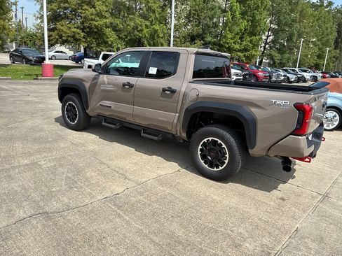 New 2026 Toyota Tacoma TRD Off-Road AWD/4WD image 3